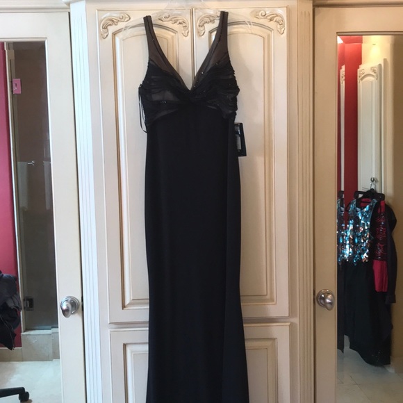 Dress - Picture 2 of 7